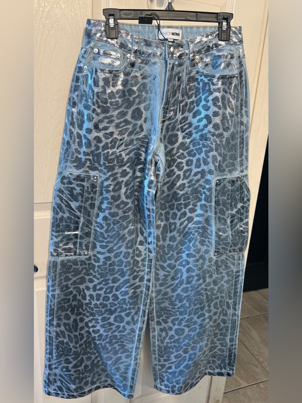 Fashion Nova Cosmic Spots Wide Leg Denim Jeans-SZ 1-NWT - Picture 7 of 16